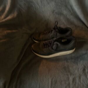 Men's Black Sneakers